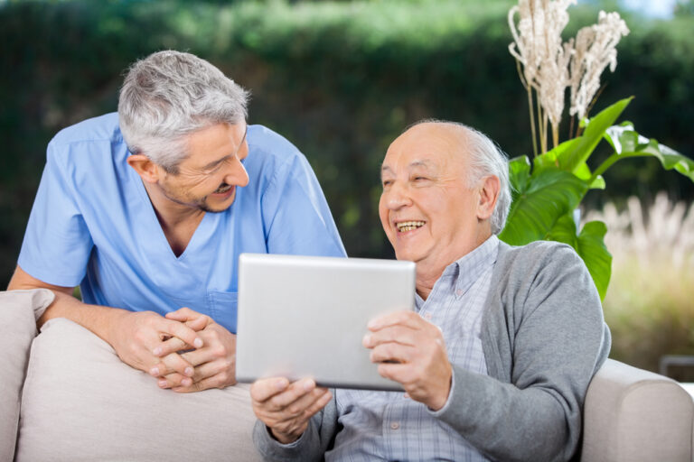 4 Senior Living Technology Trends Revolutionizing Elderly Care, Unlimited Care Cottages, Houston, TX