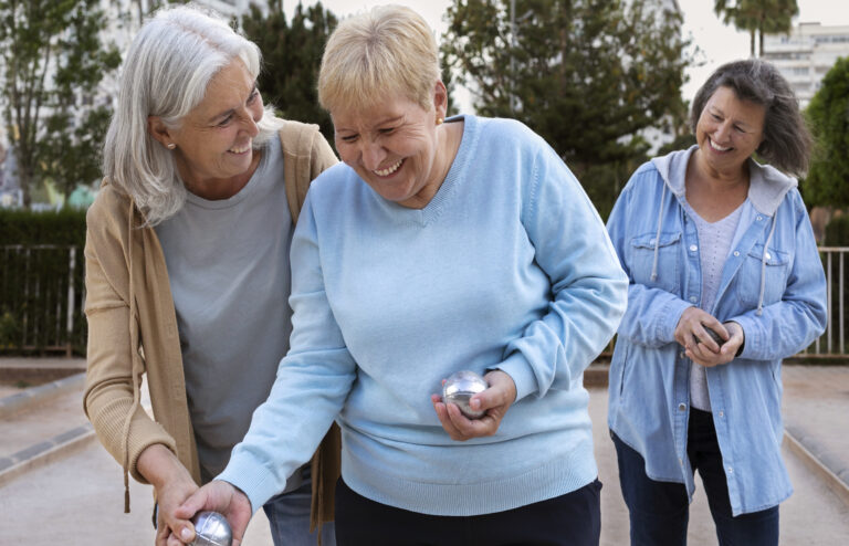 What Does “Aging in Place” Really Mean? A Guide to Independent Senior Living